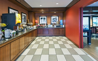 Hotel Hampton 3*